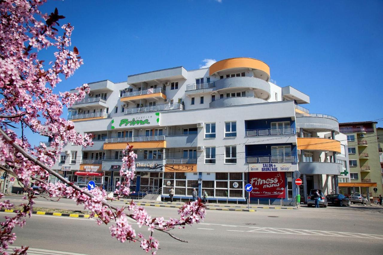 Prima Residence Apartment Oradea Bagian luar foto