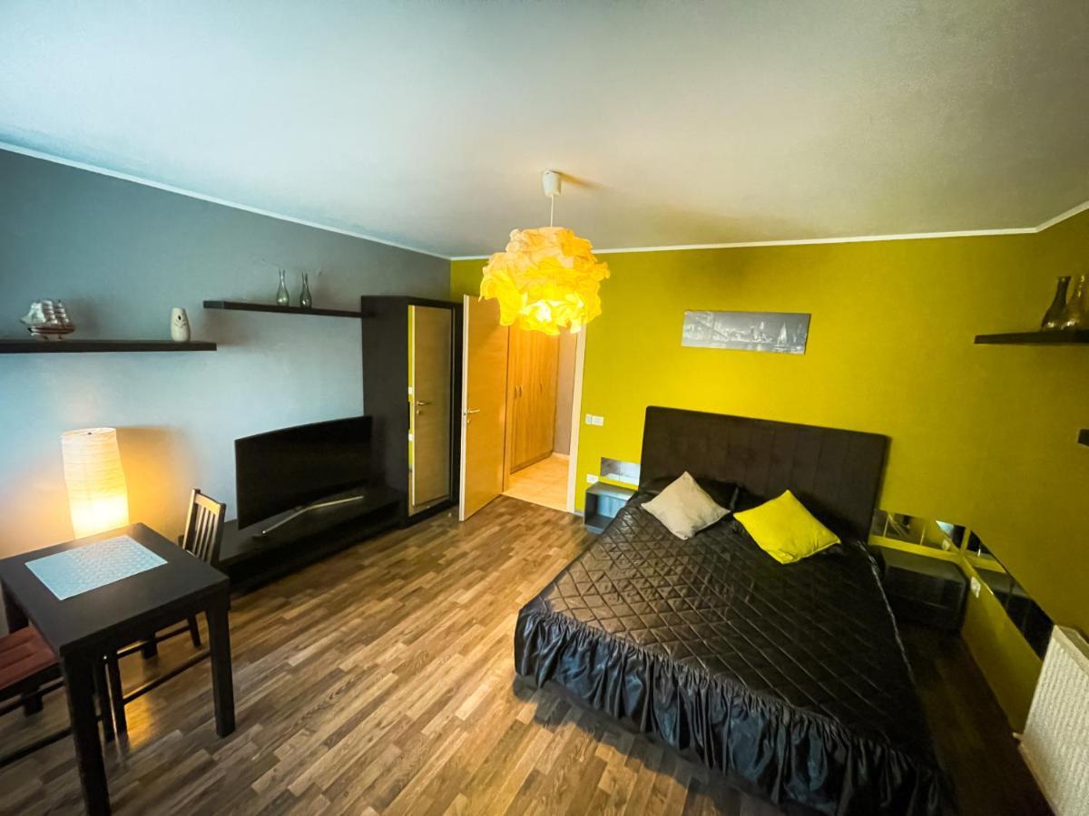 Prima Residence Apartment Oradea Bagian luar foto