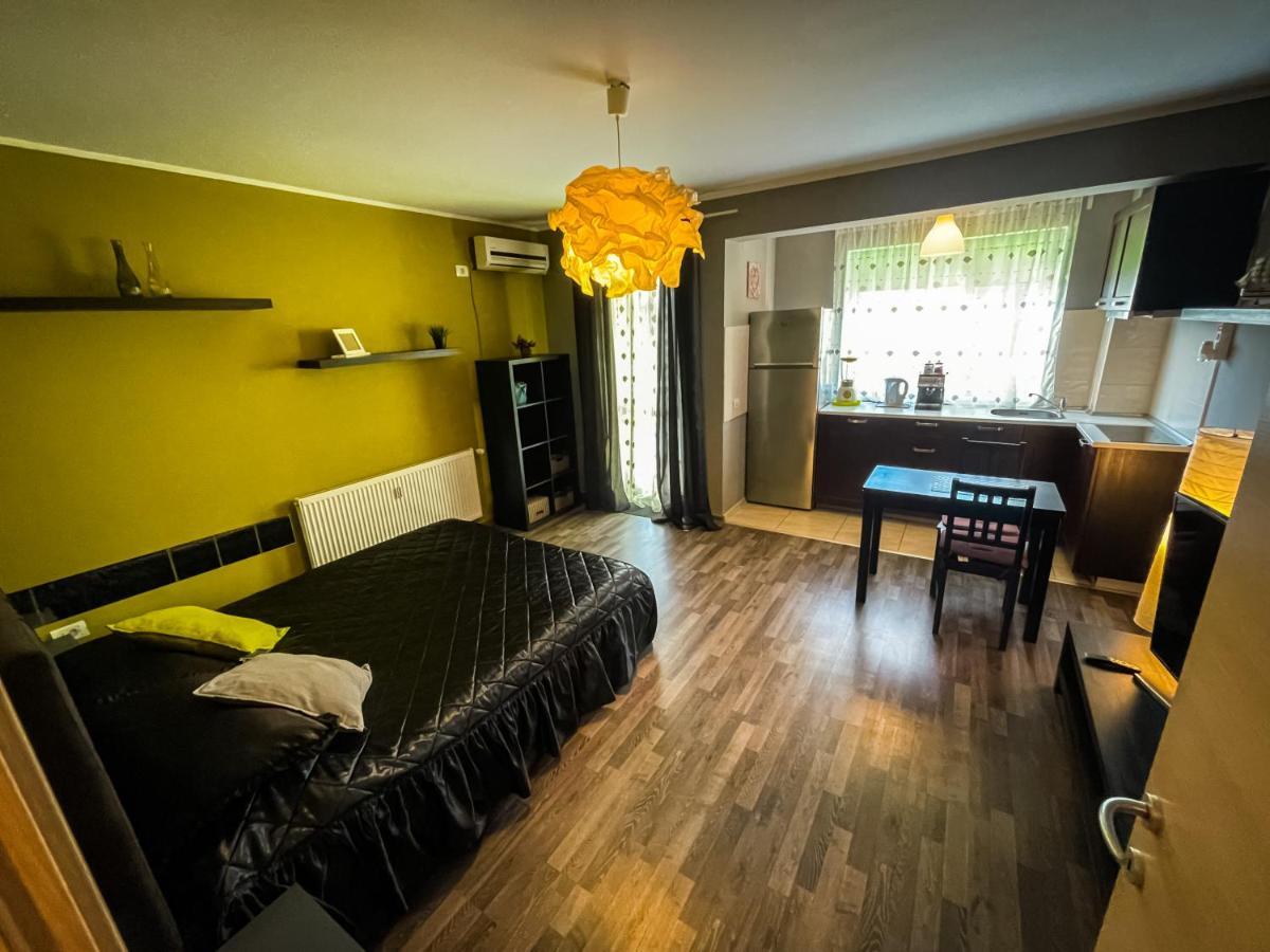 Prima Residence Apartment Oradea Bagian luar foto