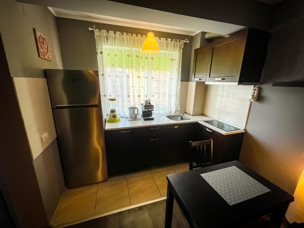 Prima Residence Apartment Oradea Bagian luar foto