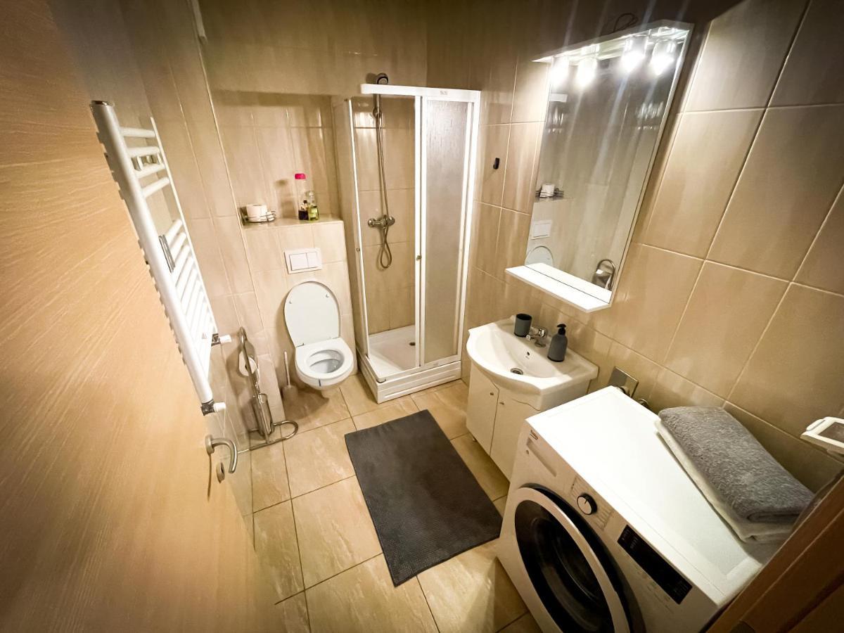 Prima Residence Apartment Oradea Bagian luar foto
